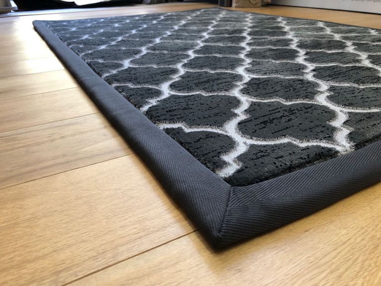 Carpet with a Binded Edge